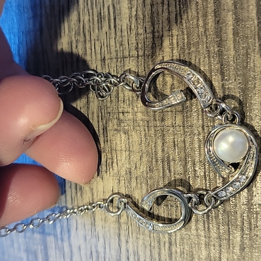 Contessa Di Capri Sterling Silver and Pearl Bridal Jewelry Set, New - Picture 5 of 6